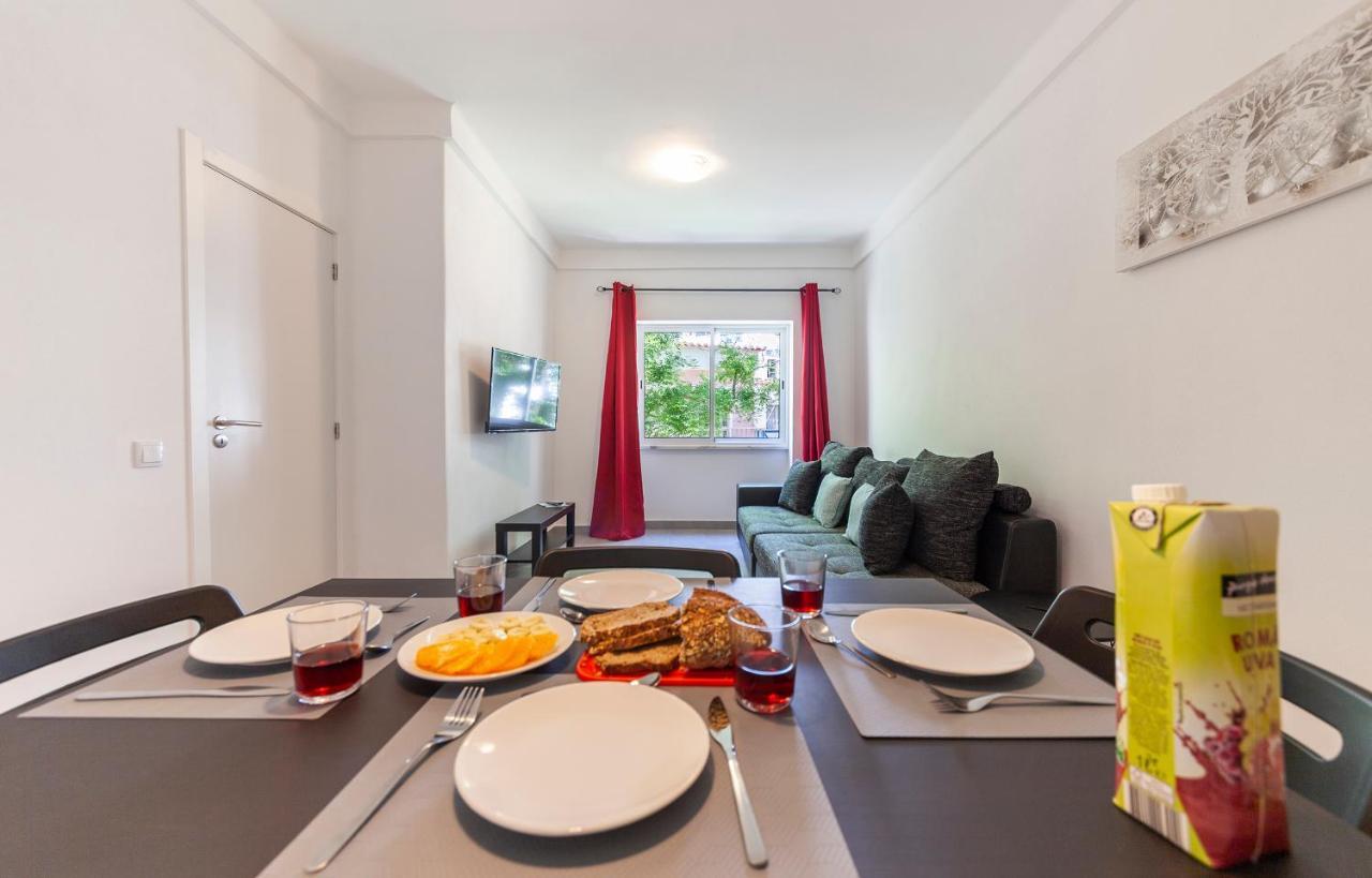 Vasco Da Gama Apartments Лагос Екстериор снимка