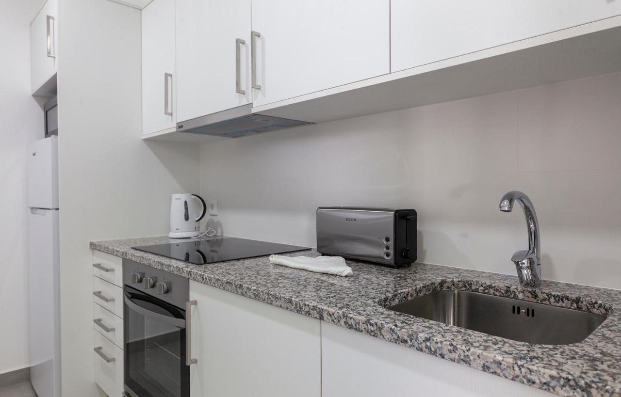Vasco Da Gama Apartments Лагос Екстериор снимка